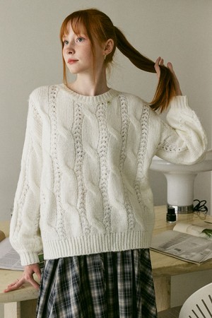 A CABLE KNIT PULLOVER_IVORY