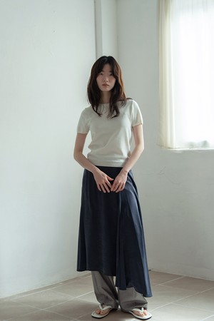 SATIN FLARE SKIRT_CHARCOAL