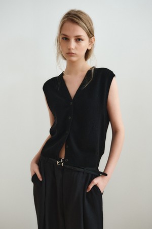 WOOL CASHMERE BLEND VEST_BLACK