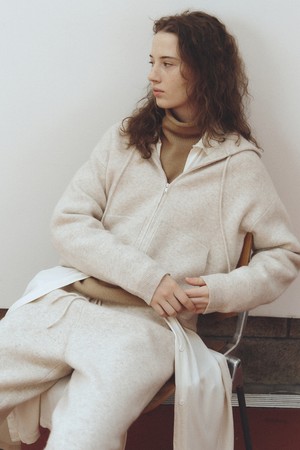 [12/26 예약배송] PURE WOOL HOODIE_PALE BEIGE