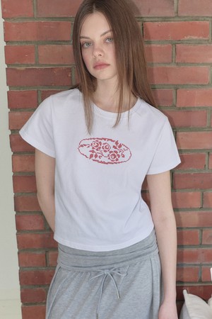 [26MID] ROSE CROSS STITCH T-SHIRT (WHITE)