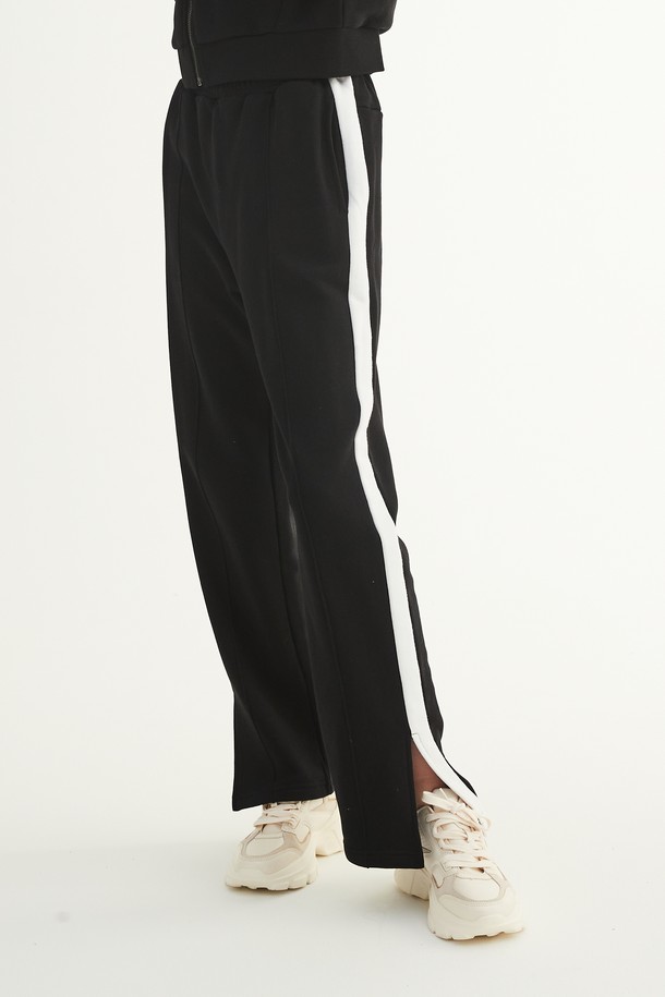 Le Soleil Matinee - 롱/미디팬츠 - [22FW] Luster Soleil Side Line-Slit Pants [Black]