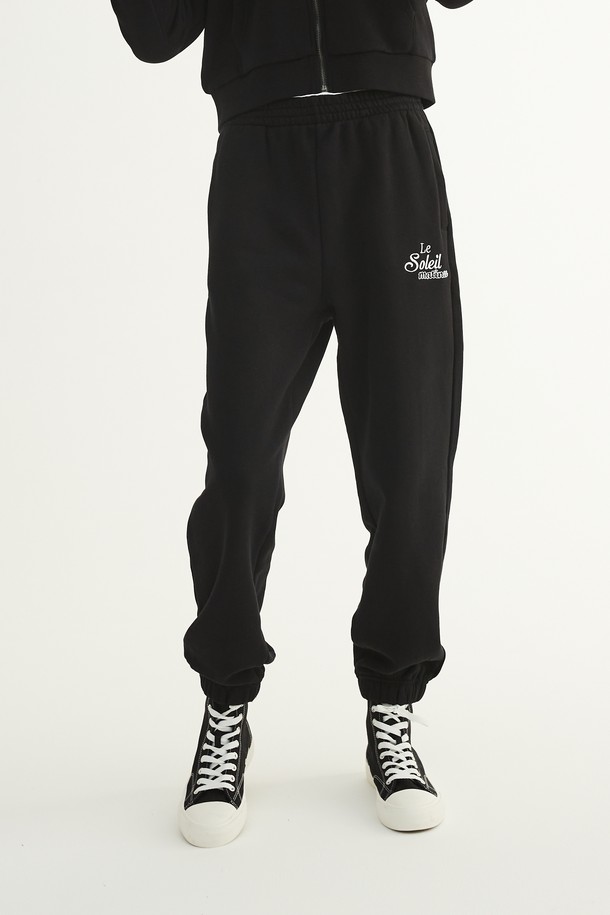 Le Soleil Matinee - 트레이닝 팬츠/조거 - [22FW] Luster Soleil Needlework Jogger Pants [Black]