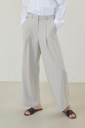 Classic One Tuck Wide Span Slacks [GREIGE]