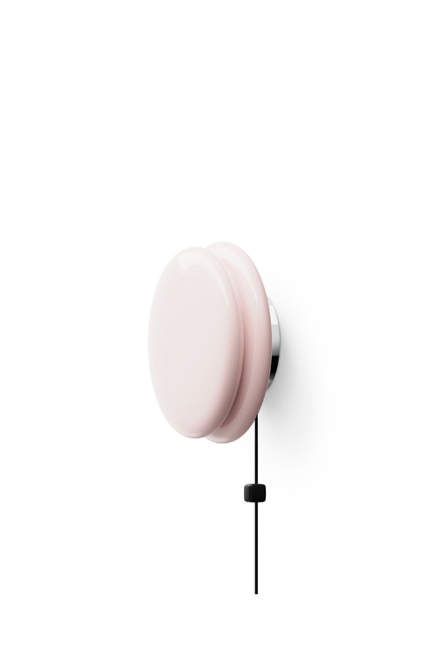 일광전구 스노우맨25 벽등 Switch Type 3Colors는 LED GX53 FLAT 광원을 사용하는 벽등입니다. 2700K(전구색) 색온도로 따뜻한 분위기를 연출하며, 소비전력은 8W입니다. AC 220V 전원을 사용하며, 세 가지 색상 옵션을 제공합니다. 모델명은 스노우맨25이며, 일광전구 브랜드 제품입니다.
