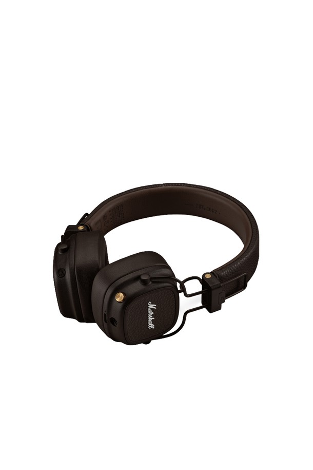 마샬 메이저5 블루투스 헤드폰 MAJOR5 [공식수입원 소비코AV 정품]은 블랙, 크림, 브라운, 미드나잇 블루 4가지 색상으로 출시되었습니다. 블루투스 5.3을 지원하며, 노이즈 캔슬링 기능과 최대 100시간 이상 사용 가능한 긴 배터리 수명이 특징입니다. 15분 충전으로 최대 15시간 사용 가능하며, 3시간 충전으로 완충됩니다. 접이식 디자인과 186g의 가벼운 무게로 휴대성이 뛰어나며, 커스터마이즈 가능한 M버튼, 온이어 디자인, 내장 마이크를 제공합니다. 80% 재활용 플라스틱, PVC-free, 94% 재활용 포장재를 사용하여 환경을 생각했습니다.
