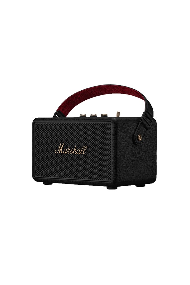 마샬 킬번3 블루투스 스피커는 50시간 이상 재생 가능한 강력한 배터리 성능을 자랑하며, 20분 충전으로 8시간 재생이 가능합니다. IP54 방수/방진 기능과 360도 전방향 사운드를 통해 실내, 실외 어디에서든 풍부한 음질을 즐길 수 있으며, 2.8kg의 무게와 273x150x169mm 크기로 휴대성을 높였습니다. 블랙 & 브라스, 크림 색상으로 출시되었으며, 친환경 재생 플라스틱 84%를 사용하여 제작되었습니다.
