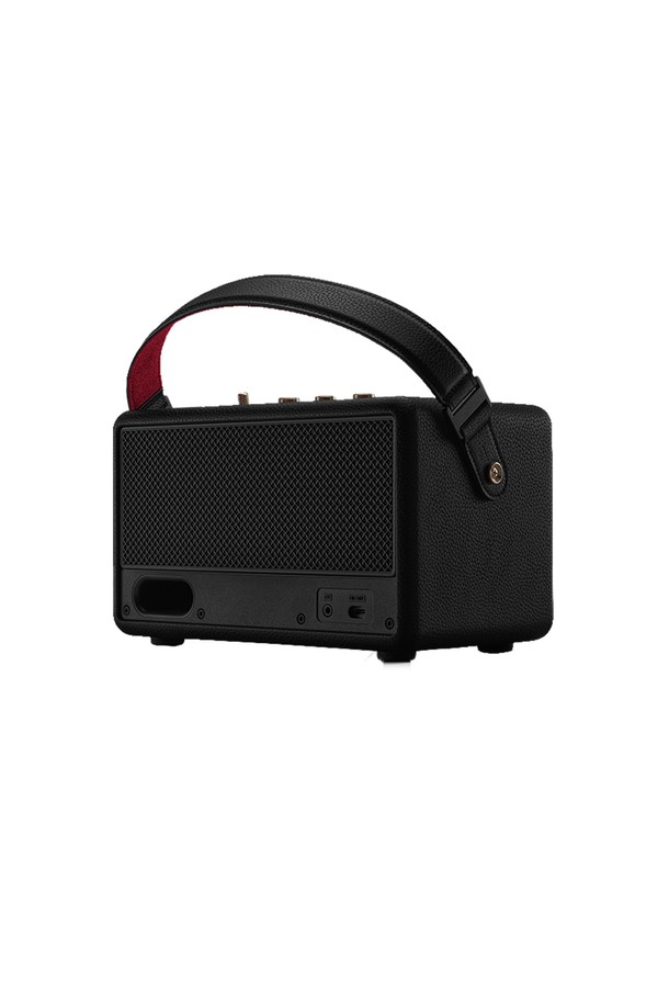 마샬 킬번3 블루투스 스피커는 50시간 이상 재생 가능한 강력한 배터리 성능을 자랑하며, 20분 충전으로 8시간 재생이 가능합니다. IP54 방수/방진 기능과 360도 전방향 사운드를 통해 실내, 실외 어디에서든 풍부한 음질을 즐길 수 있으며, 2.8kg의 무게와 273x150x169mm 크기로 휴대성을 높였습니다. 블랙 & 브라스, 크림 색상으로 출시되었으며, 친환경 재생 플라스틱 84%를 사용하여 제작되었습니다.
