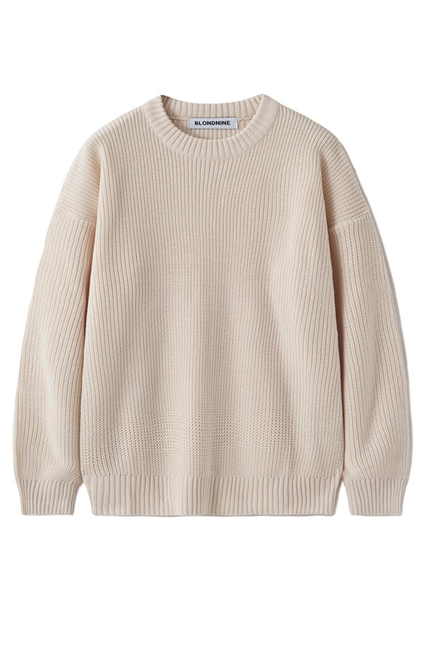 **크루넥 리브 니트 스웨터 (11 Colors)**

부드러운 촉감의 니트 소재로 제작된 여성용 크루넥 리브 니트 스웨터입니다. 가을, 겨울 시즌에 어울리는 두꺼운 두께감으로 따뜻하게 착용할 수 있습니다. 베이직하고 미니멀한 스타일로, 다양한 룩에 매치하기 용이합니다. 라운드넥과 긴 소매, 레귤러핏 디자인으로 편안한 착용감을 선사합니다. 아이보리, 화이트 등 11가지 다채로운 컬러 옵션으로 만나보세요.
