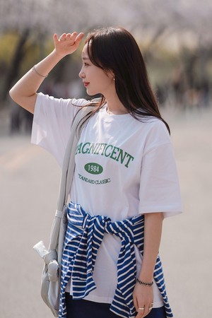 오버핏 크루넥 로고 반팔 티셔츠_화이트그린