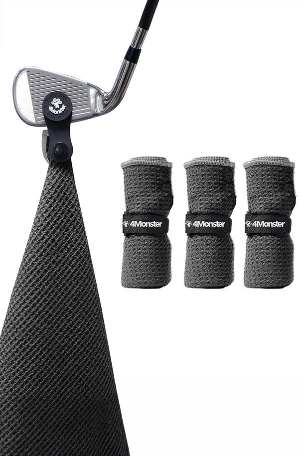 골프 수건 3종 세트입니다. 부드러운 촉감의 극세사 소재로 제작되어 흡습 및 속건 기능이 뛰어나며, 라운딩 시 쾌적함을 유지해줍니다. 와플 패턴 디자인에 블랙, 그레이 컬러로 제공됩니다. 골프 클럽과 골프공 클리닝에 용이하며, 벨크로, 마그네틱 클립, 카라비너가 있어 편리하게 사용 및 휴대할 수 있습니다. 3종 세트로 파우치가 포함되어 있어 휴대성이 좋습니다.
