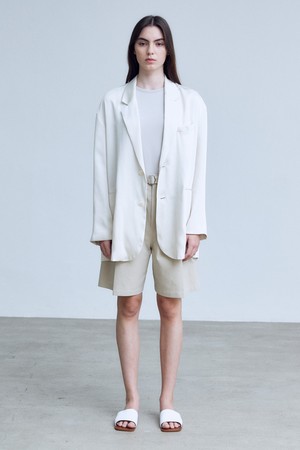 [SS22] CREASED SATIN BLAZER