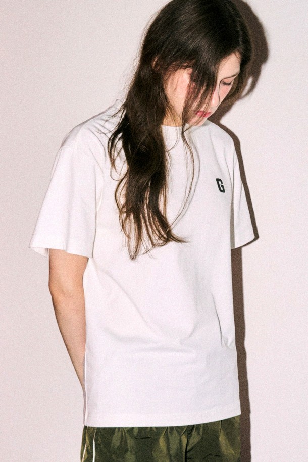 GENERAL IDEA - 반팔티셔츠 - [23FW] UNISEX GNRL 반팔 티셔츠 [WHITE] / SBC3U01002