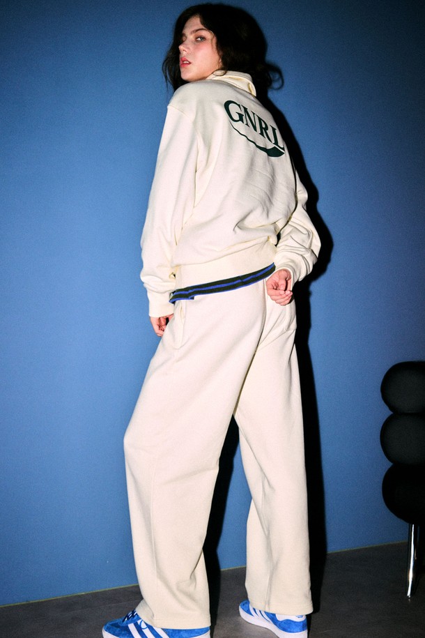 GENERAL IDEA - 후디 - [23FW] UNISEX GNRL 하프 집업 스웨트 세트 [CREAM] / SBC3U02007SET