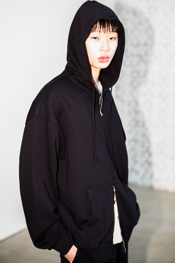 GENERAL IDEA - 후디 - [24SS] UNISEX 에센셜 코지 후드 집업 [BLACK] / SBD1U02006