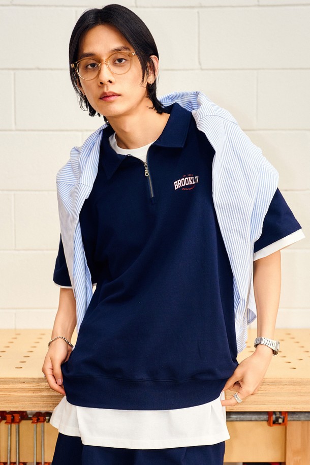 GENERAL IDEA - 반팔티셔츠 - [24SS] UNISEX 브루클린 미니 쭈리 카라 반팔 티셔츠 [NAVY] / SBD2U51043