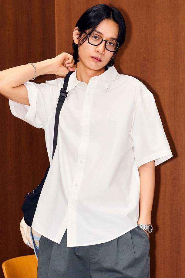 GENERAL IDEA - 반팔셔츠 - [24SS] UNISEX 베이직 옥스포드 하프 셔츠 [WHITE] / SBD2U03003