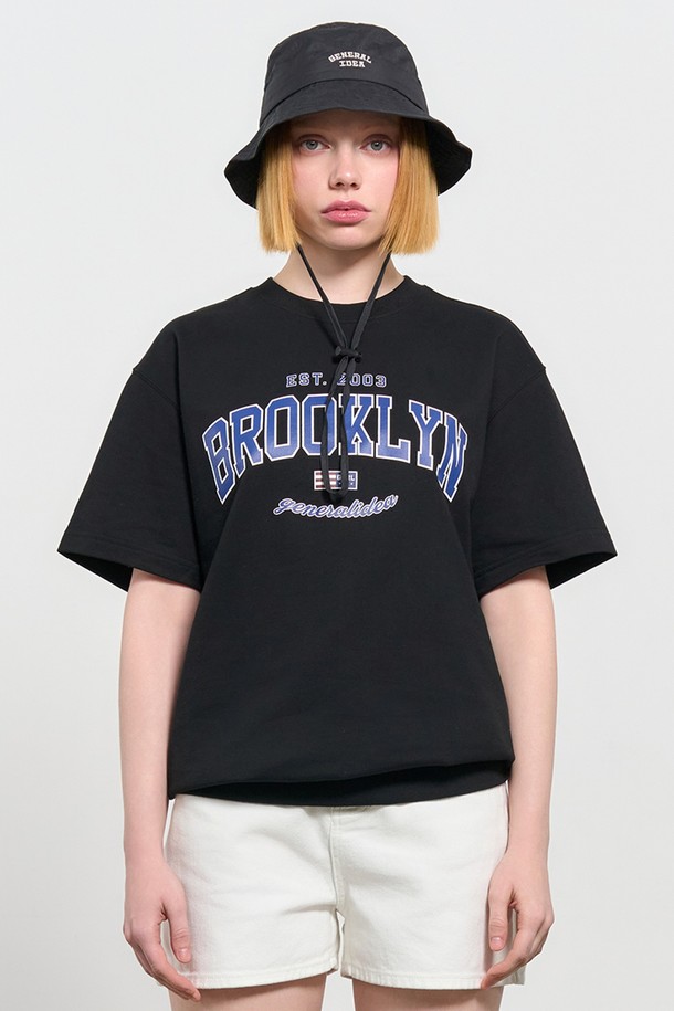 GENERAL IDEA - 반팔티셔츠 - [24SS] UNISEX 브루클린 미니 쭈리 반팔 티셔츠 [BLACK] / SBD2U51042