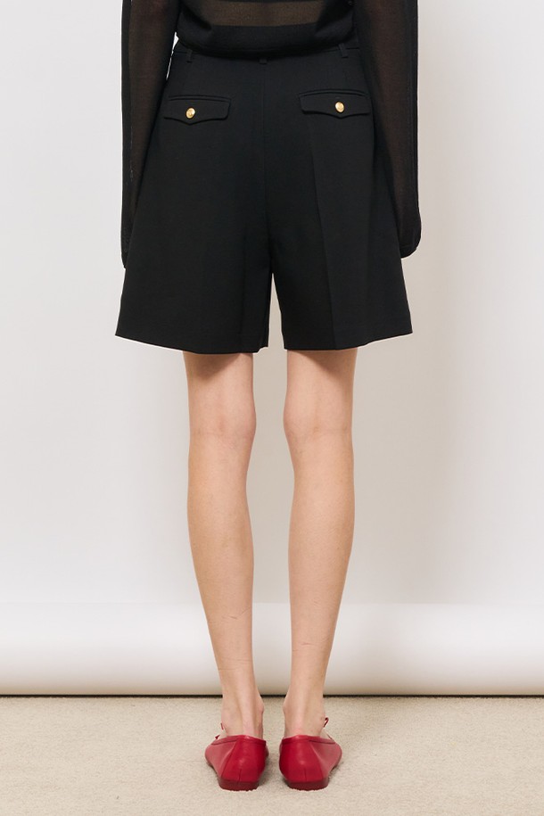 GENERAL IDEA - 쇼트팬츠 - [24SS] WOMAN 클래식 핀턱 버뮤다팬츠 [BLACK] / WBD2L12507