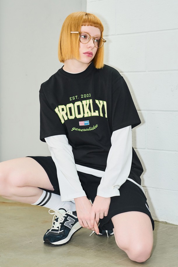 GENERAL IDEA - 반팔티셔츠 - [24SS] UNISEX 브루클린 반팔 티셔츠 [BLACK] / SBD2U01015