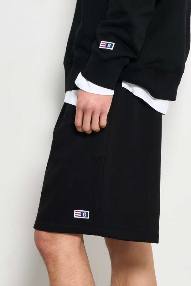 GENERAL IDEA - 하프팬츠 - [24SS] UNISEX 에센셜 코지 스웨트 하프 팬츠 [BLACK] / SBD1U52041