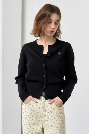 [25SS] WOMAN 에센셜 크루넥 가디건 [BLACK] / WBD3L04501