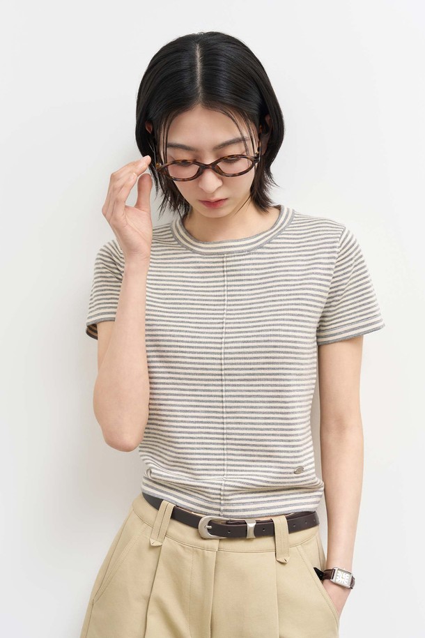 GENERAL IDEA - 스웨터 - [25SS] WOMAN 스트라이프 크루넥 하프 니트 [GREY] / WBE2L05543