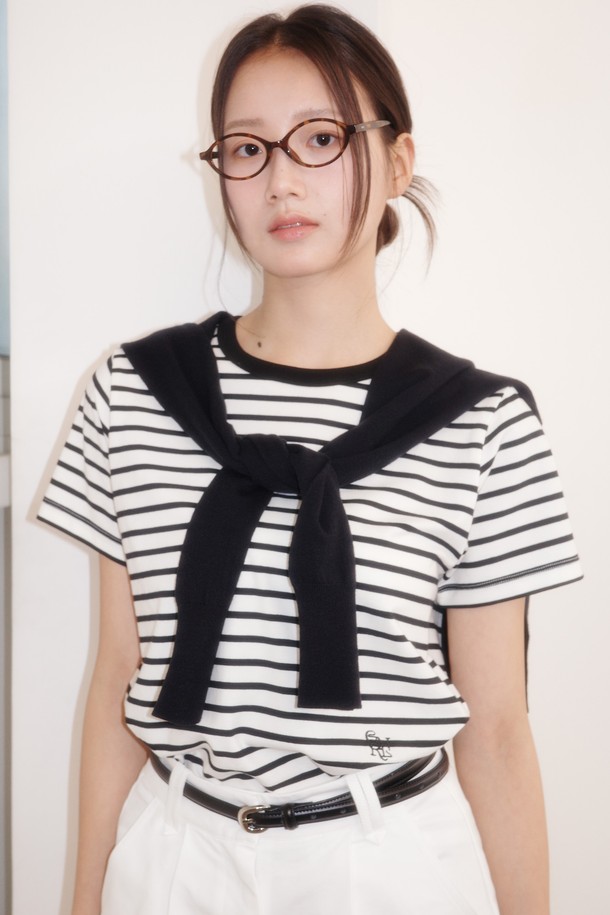 GENERAL IDEA - 반소매 티셔츠 - [25SS] WOMAN 레귤러 스트라이프 반팔티 [WHITE] / WBE2L01542