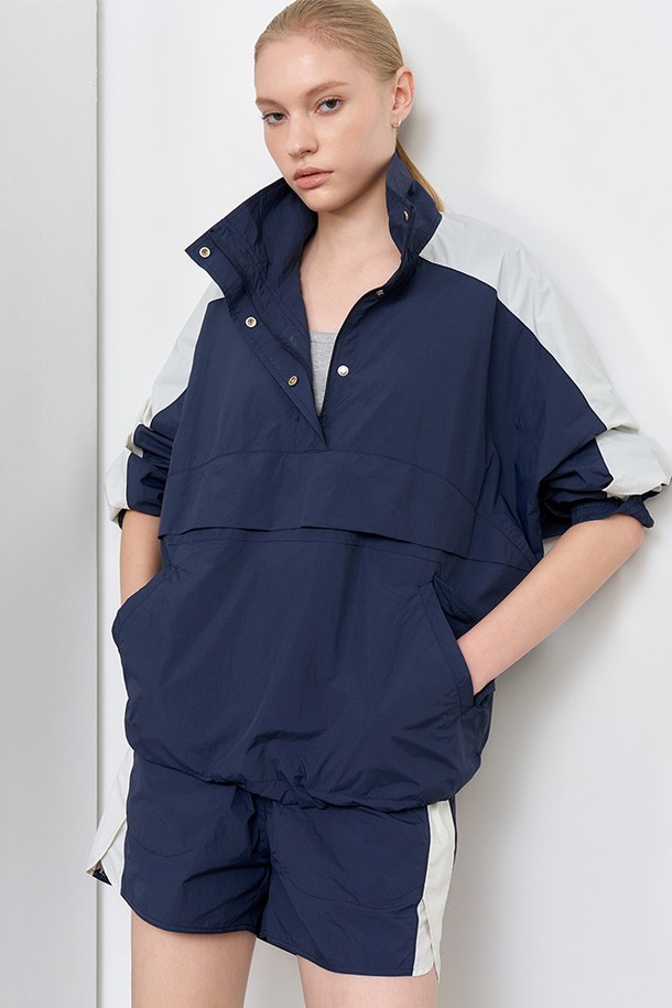 GENERAL IDEA - 바람막이/아노락 - [25SS] WOMAN 컴포트핏 나일론 아노락 세트 [NAVY] / WBE1L55540SET