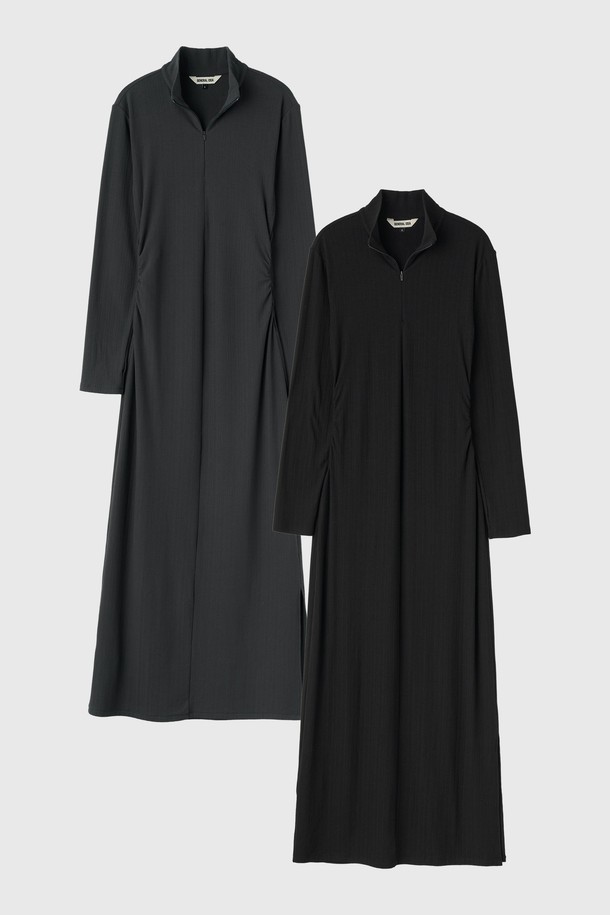 WOMAN 핏티드 골지 셔링 원피스는 여성스러운 실루엣을 연출하는 핏티드 디자인의 골지 원피스입니다. 부드러운 니트 소재로 제작되어 가을, 겨울 시즌에 따뜻하게 착용할 수 있으며, 하프넥과 셔링 디테일이 포인트입니다. 블랙과 그레이 두 가지 색상으로 출시되어, 미니멀하고 베이직한 스타일을 즐기는 분들께 추천합니다. 데이트룩, 모임룩, 출근룩 등 다양한 TPO에 활용 가능하며, 클래식하고 시크한 무드를 연출할 수 있습니다. 슬림한 H라인으로 떨어지는 타이트한 치마핏이 특징입니다.
