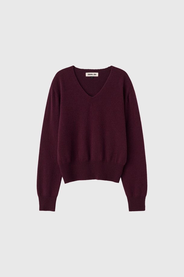 **[25FW] WOMAN 홀가먼트 울 브이넥 니트 풀오버 [4COL] / WBE4L05546**

부드러운 촉감의 울 소재로 제작된 여성용 홀가먼트 브이넥 니트 풀오버입니다. 가을과 겨울에 따뜻하게 착용하기 좋으며, 레귤러 핏으로 편안한 착용감을 선사합니다. 베이직한 디자인으로 클래식과 미니멀 스타일을 연출하기 용이합니다. 아이보리, 버건디, 차콜, 블랙 4가지 다채로운 컬러로 만나보세요. 긴 소매 기장과 두꺼운 두께감으로 포근함을 더했습니다.
