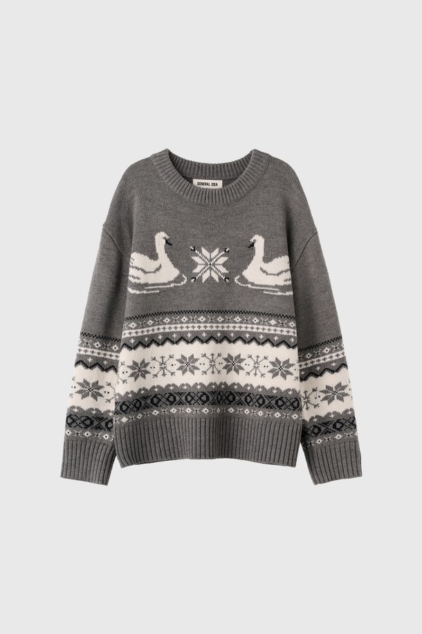 [25FW] WOMAN 스완 노르딕 니트 풀오버는 포근한 울 소재로 제작되어 가을과 겨울에 따뜻하게 착용할 수 있는 여성용 니트입니다. 라운드넥 디자인에 긴 소매 기장으로, 캐주얼한 스타일을 연출하기 좋습니다. 두꺼운 두께감과 부드러운 촉감은 편안한 착용감을 선사하며, 레귤러 핏으로 제작되었습니다. 스완 패턴과 스노우플레이크 무늬가 돋보이는 풀오버 스타일의 니트로, 그레이, 화이트 2가지 색상으로 만나보실 수 있습니다.
