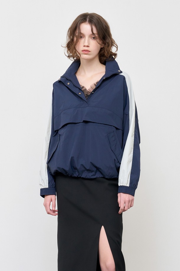 GENERAL IDEA - 점퍼 - [25SS] WOMAN 컴포트핏 나일론 아노락 [NAVY] / WBE1L55540