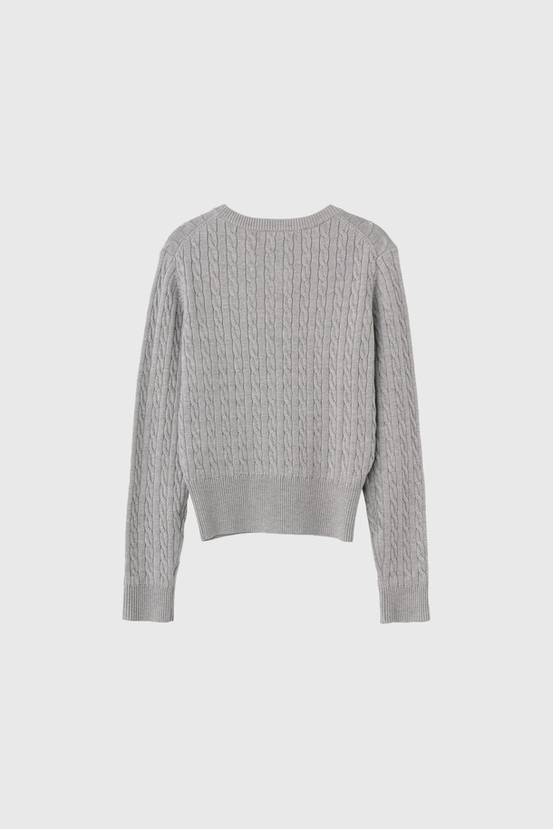 **[25FW] WOMAN GNRL 시그니처 슈퍼파인 울 케이블 가디건 [5COL] / WBD3L04505**

우아함과 포근함을 동시에 선사하는 여성용 가디건입니다. 슈퍼파인 울 소재를 사용하여 부드러운 촉감과 보온성을 자랑하며, 베이직하면서도 클래식한 디자인으로 다양한 스타일을 연출할 수 있습니다. 라운드넥 디자인에 긴 소매 기장으로 제작되었으며, 허리 라인을 살려주는 레귤러핏 실루엣이 특징입니다. 버건디, 네이비, 카키, 차콜 등 4가지 컬러로 출시되어, 출근룩 또는 모임룩 등 TPO에 맞게 폭넓게 활용 가능합니다. 다크브라운 브랜드 버튼 디테일과 케이블 패턴이 돋보이는 시그니처 스타일의 가디건입니다.
