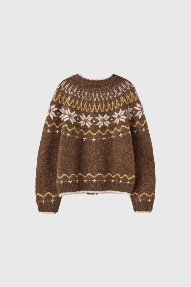 [25FW] WOMAN 울 노르딕 더플 가디건 [4COL] / WBD4L04550은 여성용 가디건으로, 가을과 겨울에 따뜻하게 입을 수 있습니다. 브라운 컬러의 울 소재로 제작되었으며, 두꺼운 두께감과 부드러운 촉감이 특징입니다. 노르딕 패턴과 더플 디자인이 더해져 캐주얼하면서도 클래식한 분위기를 연출합니다. 라운드넥에 긴 소매 기장, 레귤러핏으로 편안하게 착용 가능하며, 버튼으로 여밈 방식을 선택했습니다. 일상복으로 활용하기 좋은 아이템입니다.
