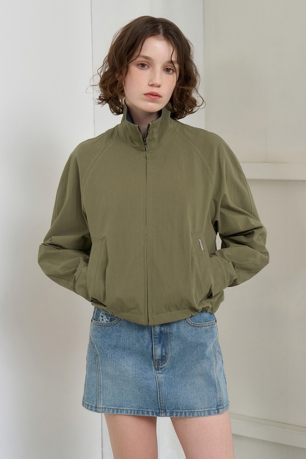 GENERAL IDEA - 자켓 - [25SS] WOMAN 라운드 슬리브 봄버 숏 자켓 [KHAKI] / WBE1L07505