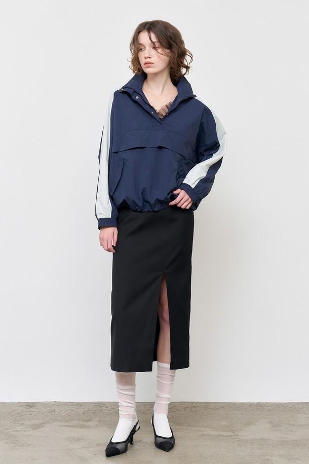 GENERAL IDEA - 점퍼 - [25SS] WOMAN 컴포트핏 나일론 아노락 [NAVY] / WBE1L55540