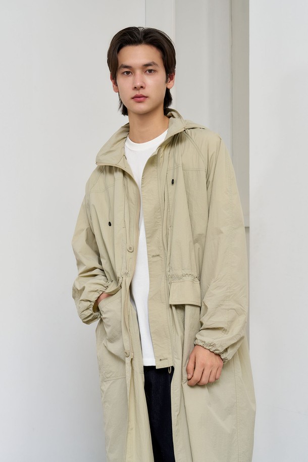 GENERAL IDEA - 아노락/바람막이 - [25SS] UNISEX 유틸리티 롱 사파리 점퍼 [BEIGE] / SBE1U07003