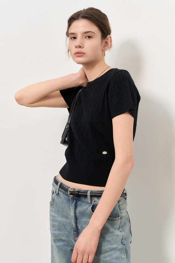 GENERAL IDEA - 스웨터 - [25SS] WOMAN 텐셀 케이블 하프 니트 [BLACK] / WBD2L05528