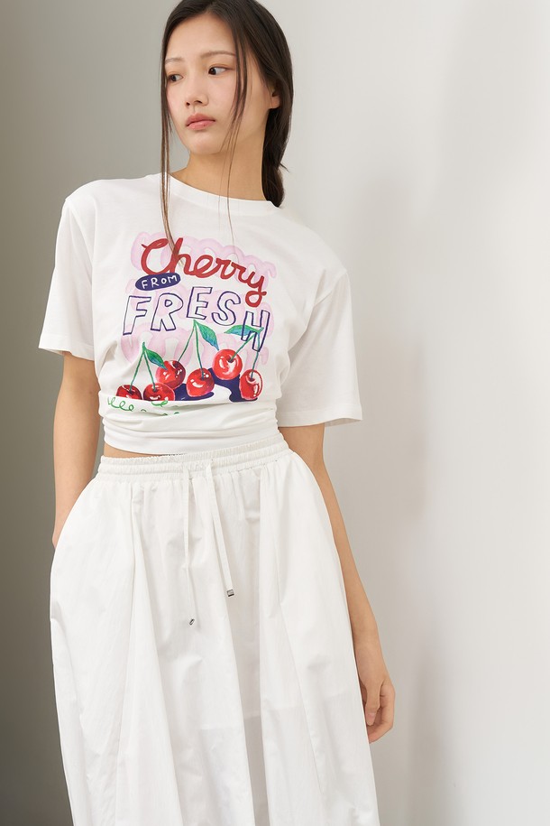 GENERAL IDEA - 반소매 티셔츠 - [25SS] WOMAN 후르츠 루즈핏 반팔티 [WHITE CHERRY] / WBE2L01537