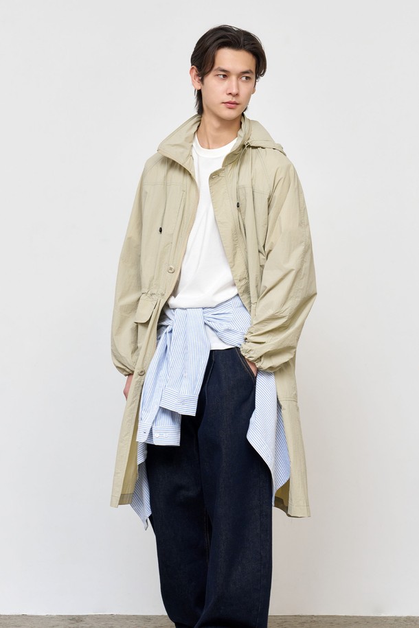 GENERAL IDEA - 아노락/바람막이 - [25SS] UNISEX 유틸리티 롱 사파리 점퍼 [BEIGE] / SBE1U07003