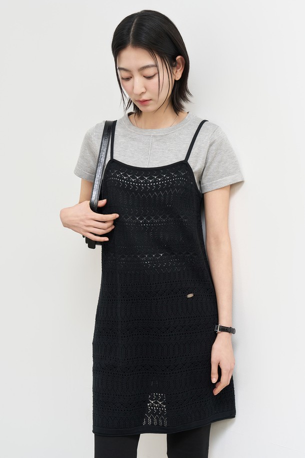 GENERAL IDEA - 민소매 원피스 - [25SS] WOMAN 크로셰 롱 레이어드 니트 탑 [BLACK] / WBE2L05529
