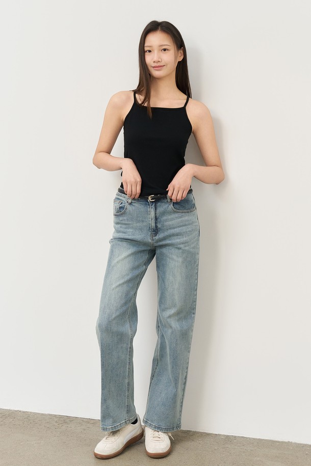 GENERAL IDEA - 민소매티셔츠 - [25SS] WOMAN 네로우 스트랩 슬리브리스 [BLACK] / WBE2L01521