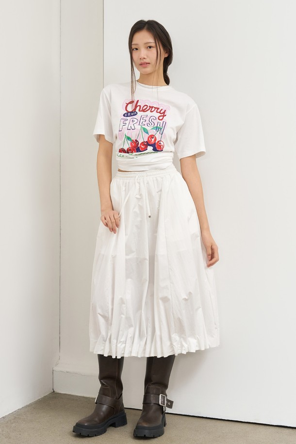 GENERAL IDEA - 반소매 티셔츠 - [25SS] WOMAN 후르츠 루즈핏 반팔티 [WHITE CHERRY] / WBE2L01537