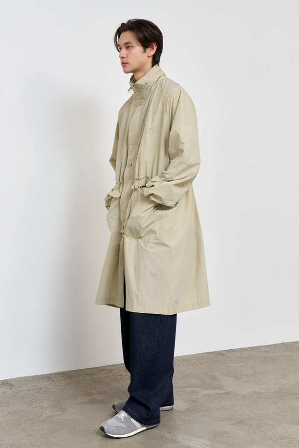 GENERAL IDEA - 아노락/바람막이 - [25SS] UNISEX 유틸리티 롱 사파리 점퍼 [BEIGE] / SBE1U07003