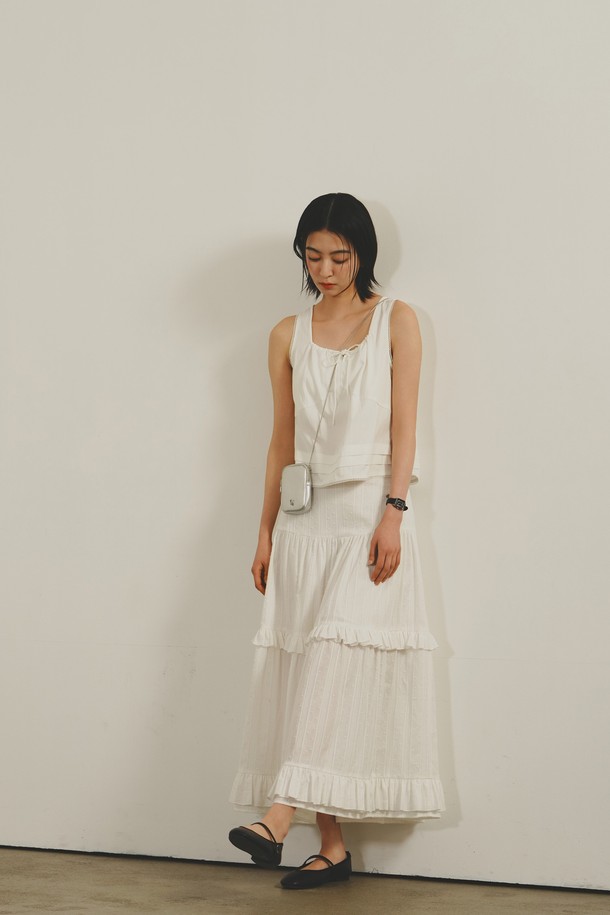 GENERAL IDEA - 블라우스 - [25SS] WOMAN 레이스 리본 슬리브리스 블라우스 [WHITE] / WBE2L03515
