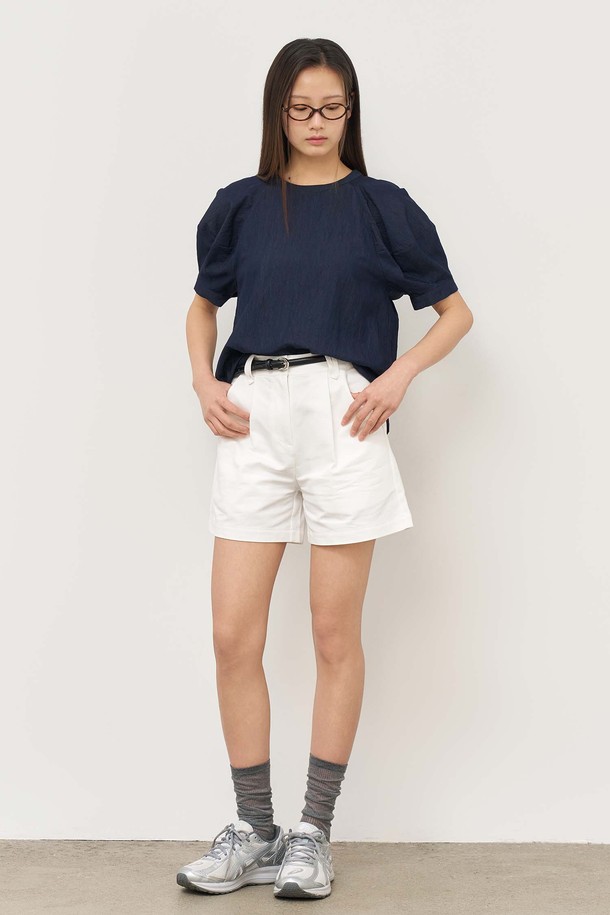 GENERAL IDEA - 쇼트팬츠 - [25SS] WOMAN 코튼 핀턱 쇼츠 [WHITE] / WBE2L12509