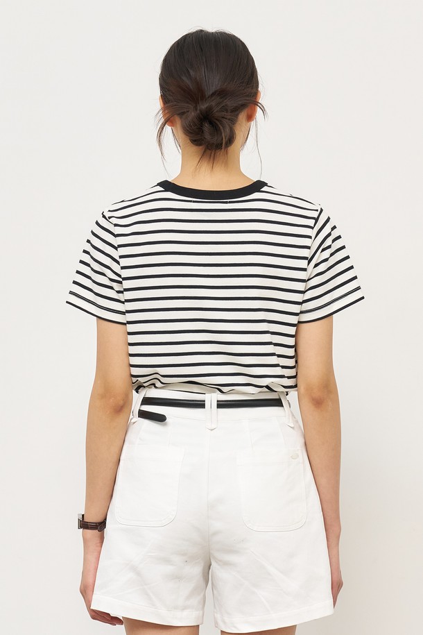 GENERAL IDEA - 반소매 티셔츠 - [25SS] WOMAN 레귤러 스트라이프 반팔티 [WHITE] / WBE2L01542