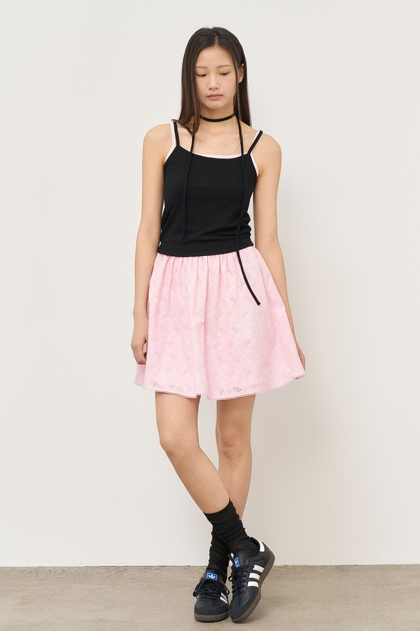 GENERAL IDEA - 민소매티셔츠 - [25SS] WOMAN 아일렛 슬리브리스 [BLACK] / WBE2L01518