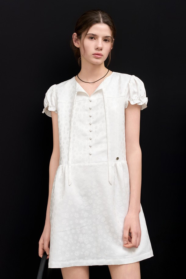 GENERAL IDEA - 반소매 원피스 - [25SS] WOMAN 실키 자카드 미니 원피스 [WHITE] / WBE2L15505
